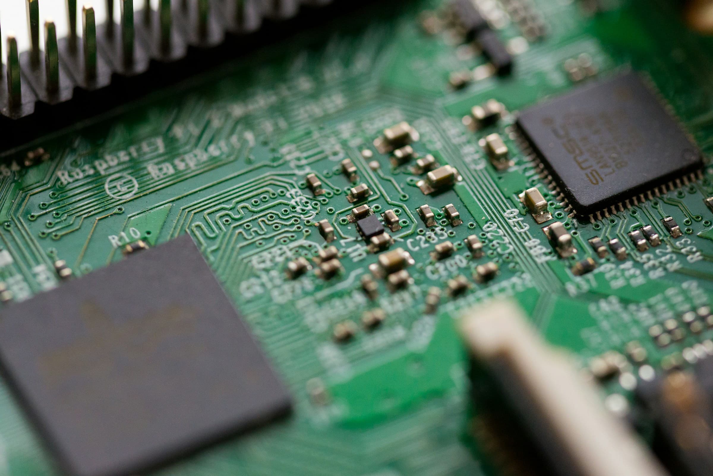 IoT Gateway & Edge Devices