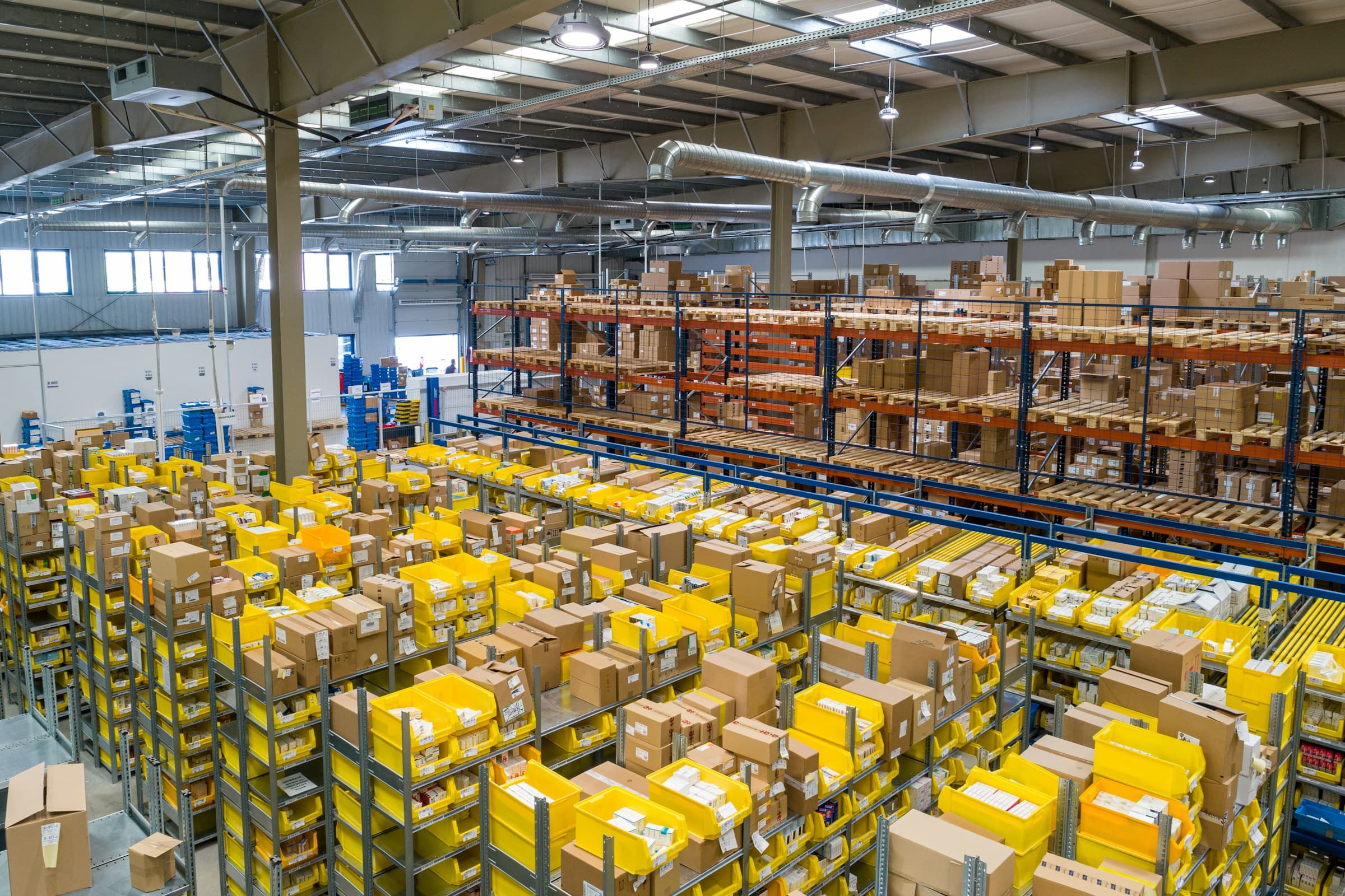 Retail & E-commerce